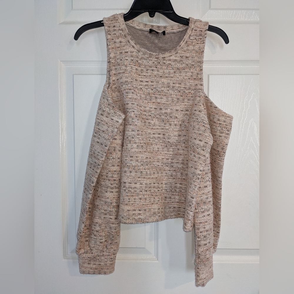 Cold shoulder Tweed like Top